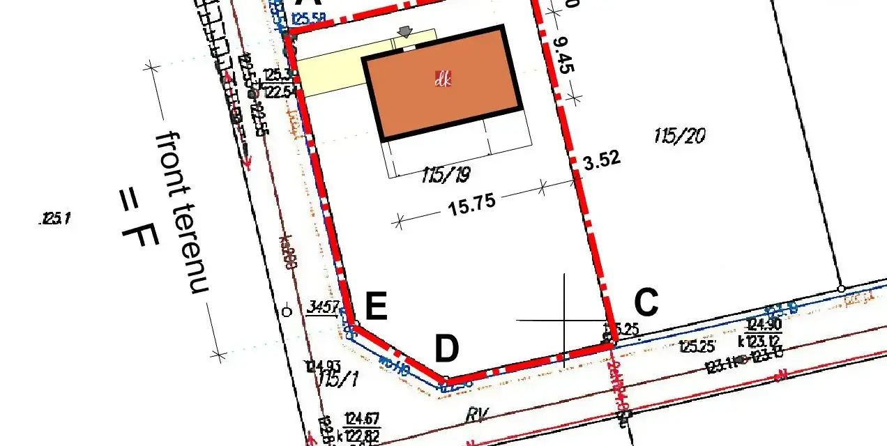 Plan działki z zaznaczonym budynkiem i wymiarami. Określona powierzchnia zabudowy na działce 115/19.